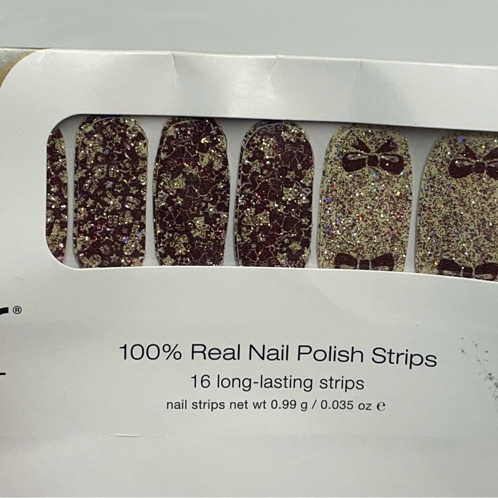 Color street Cookie Swap Nail polish strips